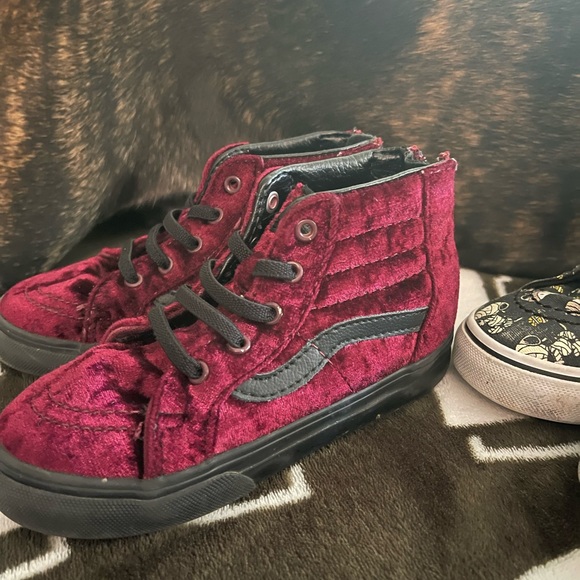 Adorable Set of 2 Toddler Vans😎💕💕 - Picture 4 of 9